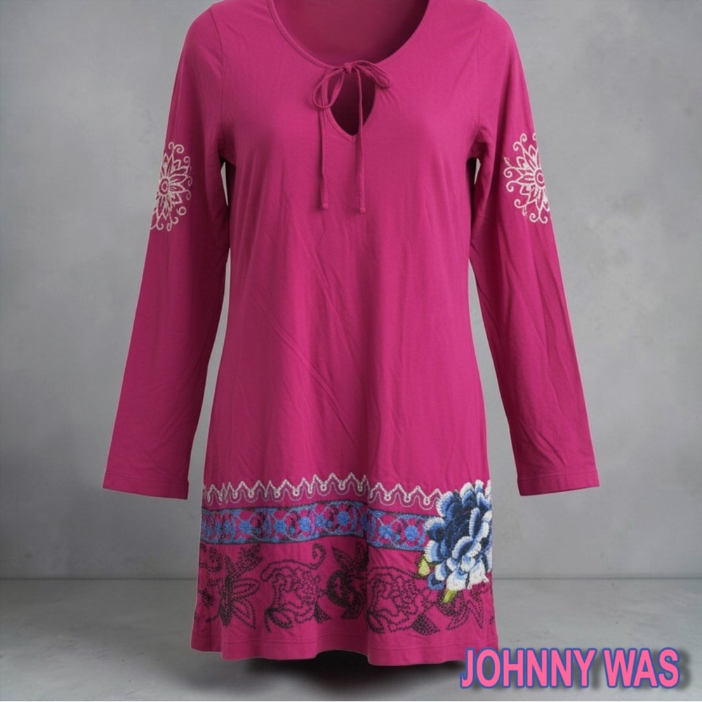 Johnny Was Size Medium Embroidered Mini Dress or Tunic Fuchsia BRAND NEW!
